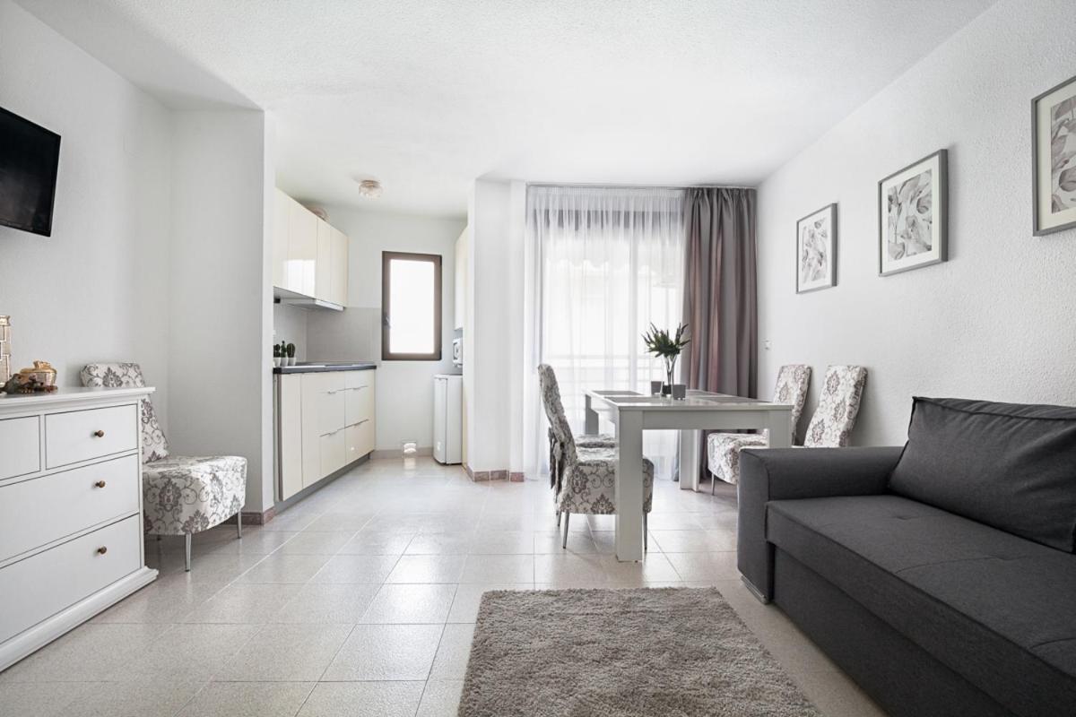 Hola Mar Apartment Torrevieja Ngoại thất bức ảnh
